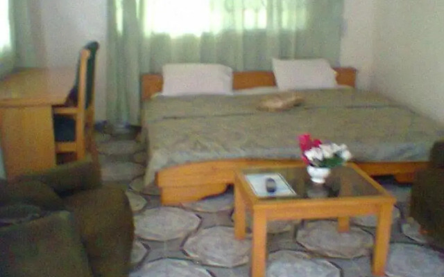 Super Gardens Hotel комната для гостей