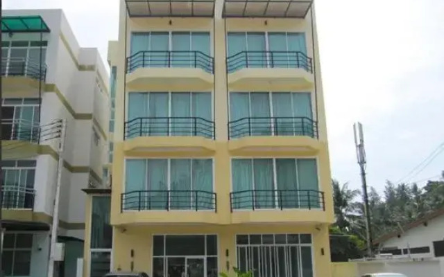 Отель Nicha Residence Камала Бич вид на фасад