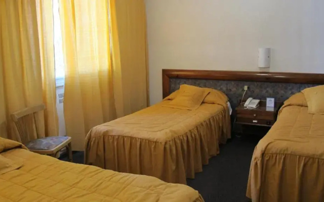 Hotel Parlamento комната для гостей