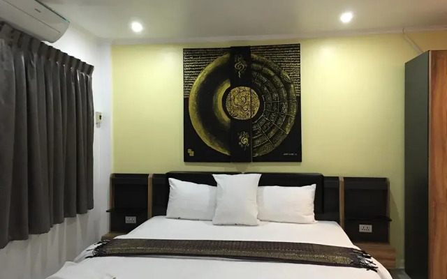 Galaxy Suites Pattaya Hotel Паттайя комната для гостей
