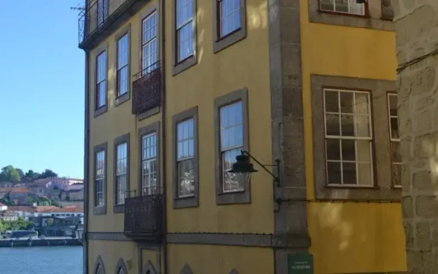 Отель Porto by the River 1 вид на фасад