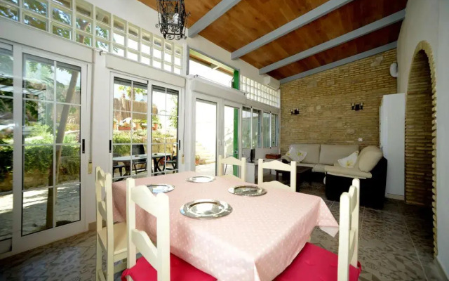 Отель Apartamentos Casa Juana Испания, Херес-де-ла-Фронтера - отзывы, цены и фото номеров - забронировать отель Apartamentos Casa Juana онлайн комната для гостей