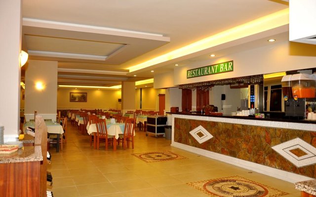 Çinar Family Suite Hotel 0