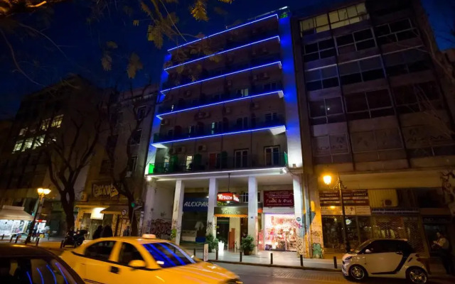 Attalos Hotel вид на фасад