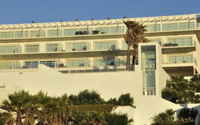 Отель Sea View Dupplex Silver Coast вид на фасад