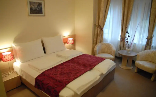 Апартаменты Apartments Legacy комната для гостей