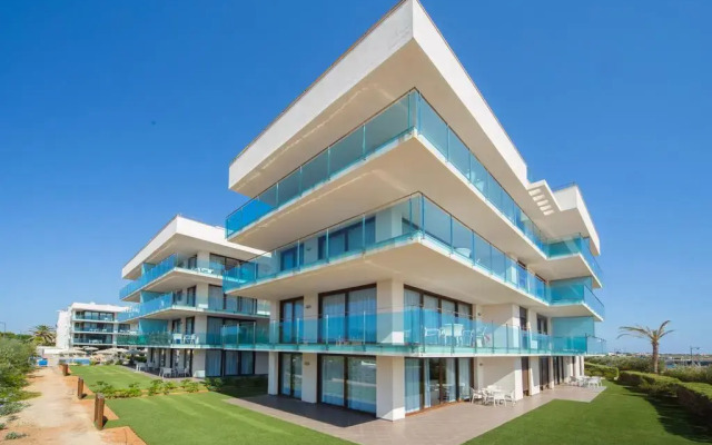 Отель Apartotel Ferrer Skyline Испания, Сьюдадела - отзывы, цены и фото номеров - забронировать отель Apartotel Ferrer Skyline онлайн вид на фасад