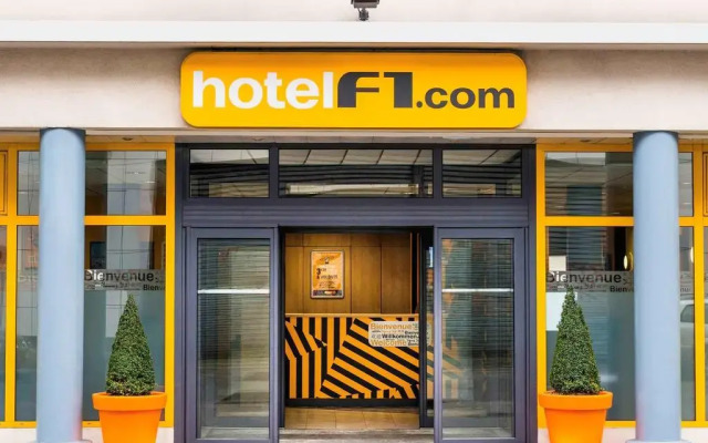 Отель hotelF1 Paris Porte de Montreuil вид на фасад
