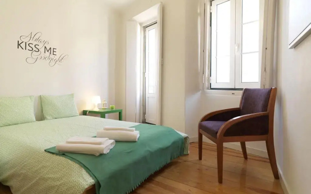 Отель Feels Like Home - Alegria Flat at Príncipe Real Португалия, Лиссабон - отзывы, цены и фото номеров - забронировать отель Feels Like Home - Alegria Flat at Príncipe Real онлайн комната для гостей
