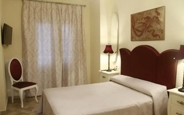 Отель Hostal Flor De Lis- Lojo Испания, Кониль-де-ла-Фронтера - отзывы, цены и фото номеров - забронировать отель Hostal Flor De Lis- Lojo онлайн комната для гостей