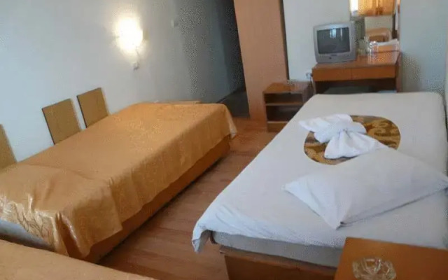 Hotel Balchik Балчик комната для гостей