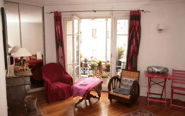 Отель Cozy Parisian 1 Bedroom (365) Франция, Париж - отзывы, цены и фото номеров - забронировать отель Cozy Parisian 1 Bedroom (365) онлайн комната для гостей