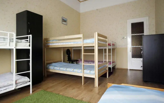 Hostel Just Right детские мероприятия