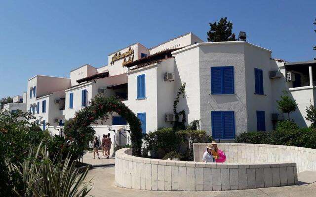 Hotel Aleksandar вид на фасад