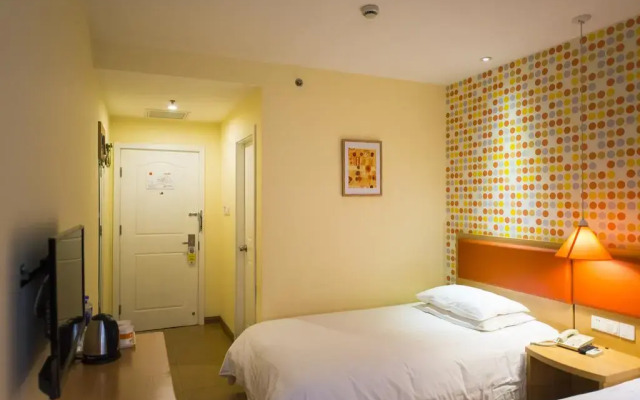Отель Home Inn Beijing Drum Tower Jiaodaokou Китай, Пекин - отзывы, цены и фото номеров - забронировать отель Home Inn Beijing Drum Tower Jiaodaokou онлайн комната для гостей