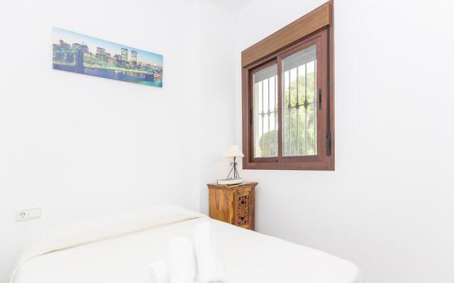 Отель Chalet Loma de Sanctipetri Испания, Кониль-де-ла-Фронтера - отзывы, цены и фото номеров - забронировать отель Chalet Loma de Sanctipetri онлайн комната для гостей