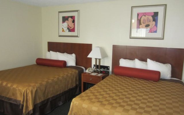 Travelodge Inn & Suites by Wyndham Anaheim on Disneyland Dr 1