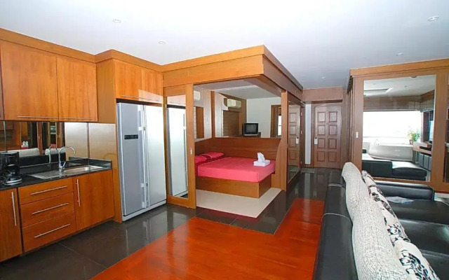 Отель Patong Tower Holiday Rentals комната для гостей