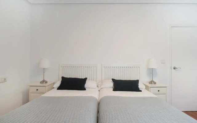 Апартаменты Aldapa La Concha - IB. Apartments комната для гостей
