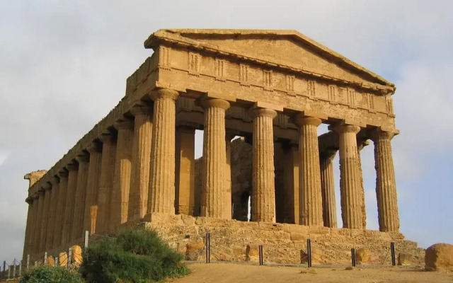 Отель Attico Panoramico Agrigento/San Leone Агридженто вид на фасад