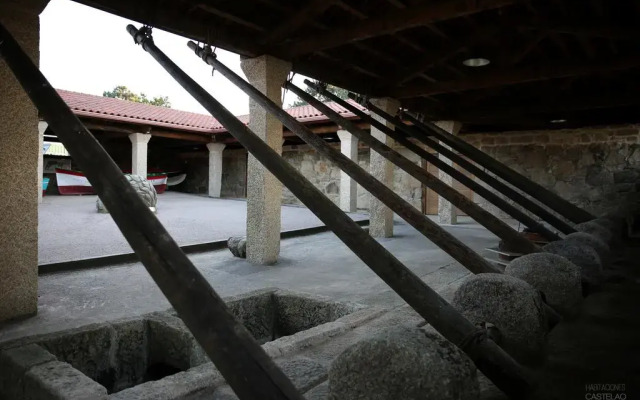 Отель Habitaciones Castelao вид на фасад