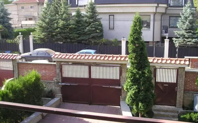 Hotel Ildo Iliana вид на фасад