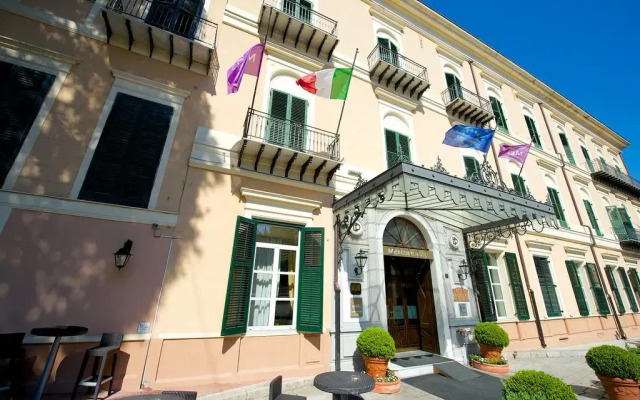 Hotel Excelsior Palace Palermo вид на фасад