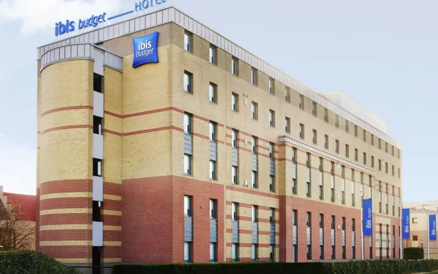 Отель ibis budget Brussels Airport вид на фасад