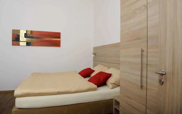 Отель Das Falk Apartmenthaus Германия, Нюрнберг - отзывы, цены и фото номеров - забронировать отель Das Falk Apartmenthaus онлайн комната для гостей