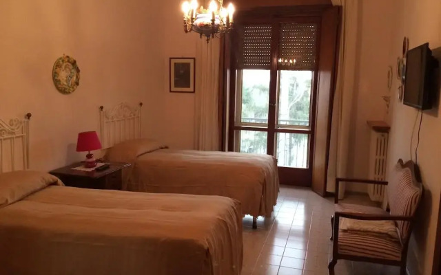 Отель Casa Prunilla Сарно комната для гостей