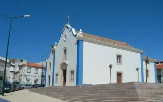Отель Beachtour Ericeira вид на фасад