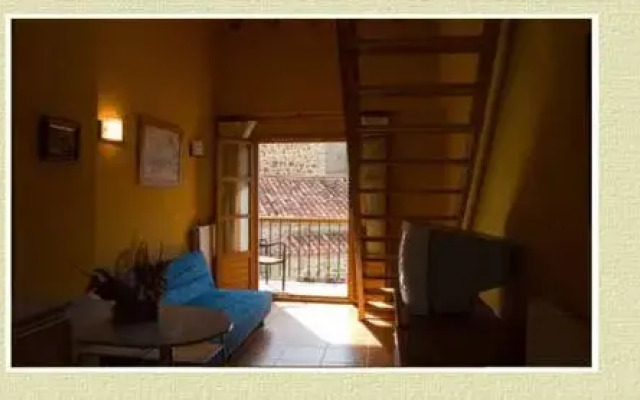 Отель Apartamentos Brisas del Deva Потес комната для гостей