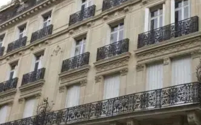 Hotel Oscar вид на фасад