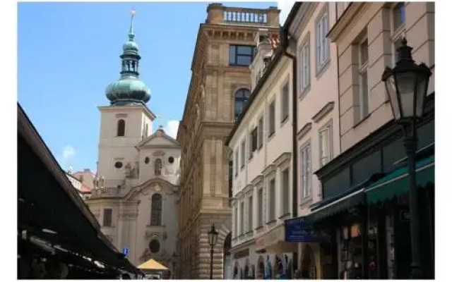 Отель Prague Golden Age вид на фасад