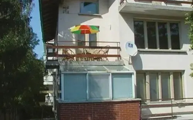 Hotel Ildo Iliana вид на фасад