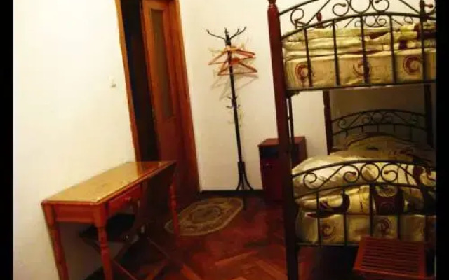 Theatrical Hostel вид на фасад