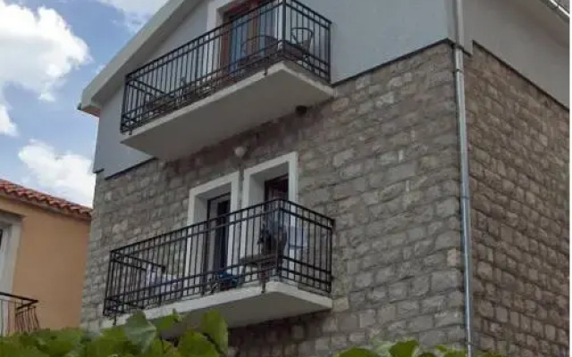 Апартаменты Apartments Aleksic Old Town вид на фасад