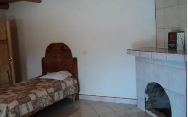 Отель Copper Canyon Trail Head Inn комната для гостей