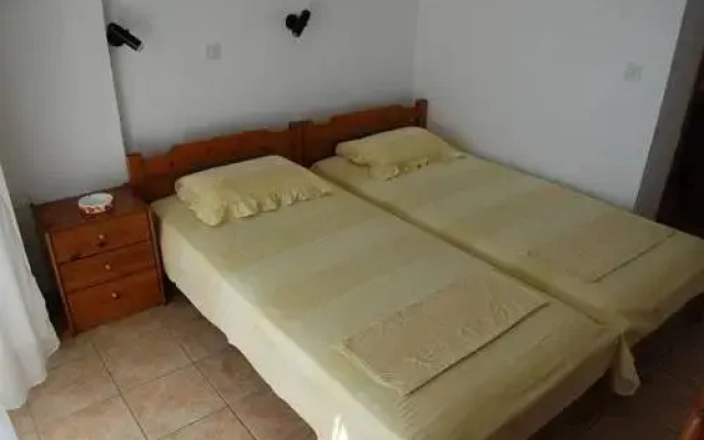 Hotel Pefko комната для гостей