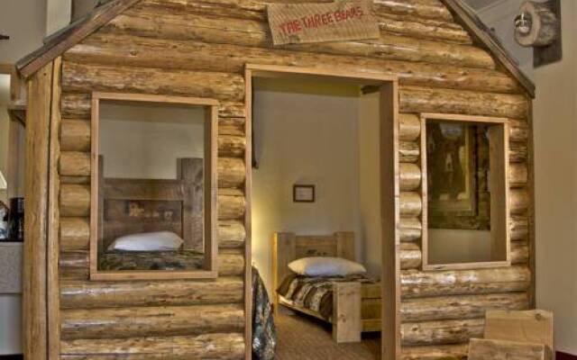 Three Bear Lodge In West Yellowstone United States Of America