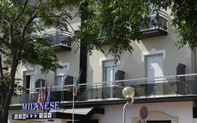 Отель Milanese Италия, Римини - 1 отзыв об отеле, цены и фото номеров - забронировать отель Milanese онлайн вид на фасад