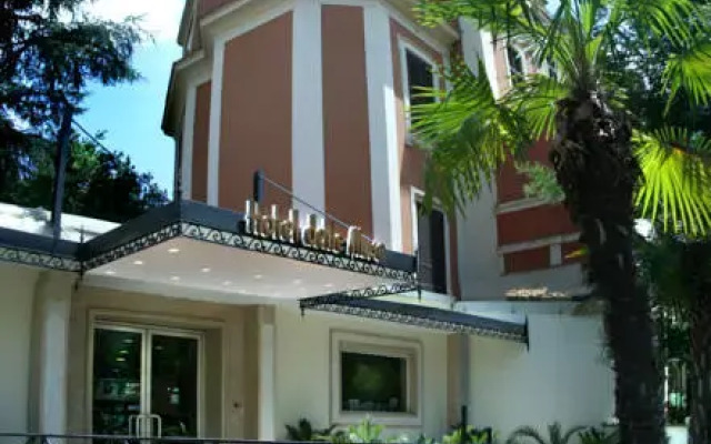 Hotel Delle Muse вид на фасад
