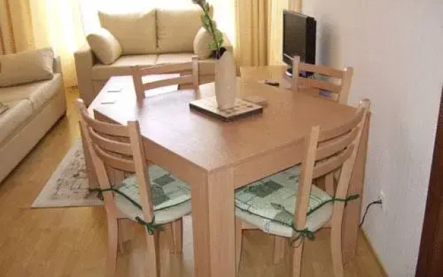 Отель Palm Marina Apartment Complex Болгария, Равда - отзывы, цены и фото номеров - забронировать отель Palm Marina Apartment Complex онлайн комната для гостей