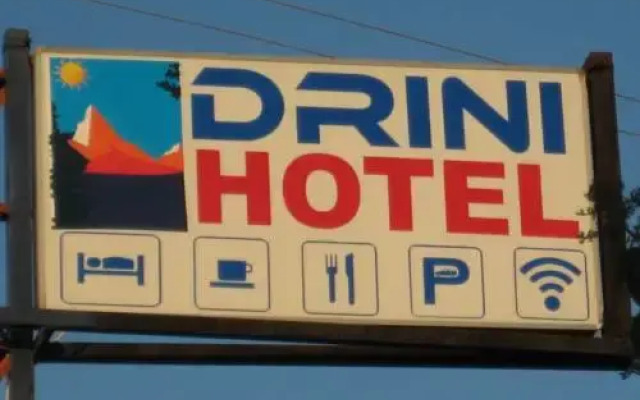 Drini Hotel вид на фасад