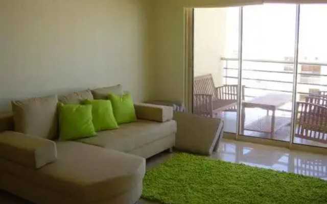 Отель Condominio Encosta Da Orada by Garvetur комната для гостей