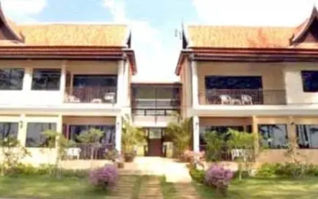 Отель Phuket Naithon Resort вид на фасад