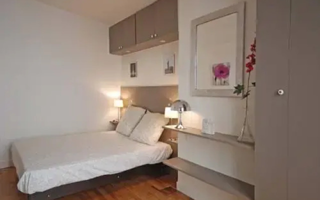 Отель Studios Paris Appartement Caramel Франция, Париж - отзывы, цены и фото номеров - забронировать отель Studios Paris Appartement Caramel онлайн комната для гостей