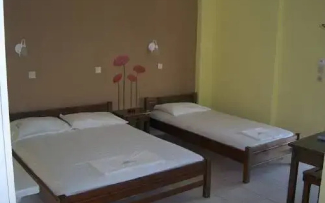 Vamvini Hotel комната для гостей