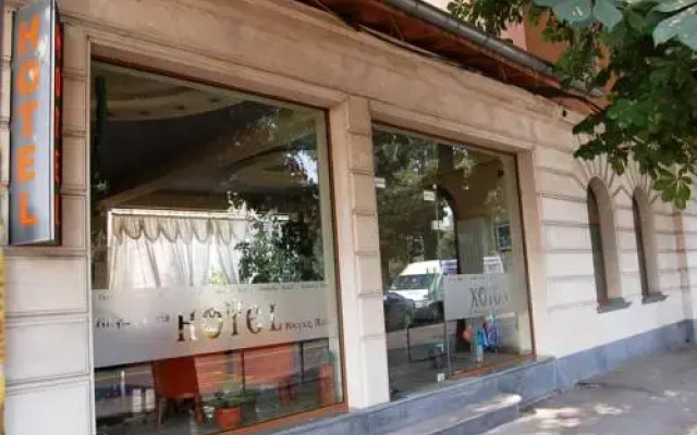 Kniaz Boris Hotel вид на фасад
