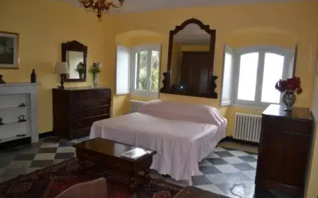 Отель Villa D'Albertis Генуя комната для гостей